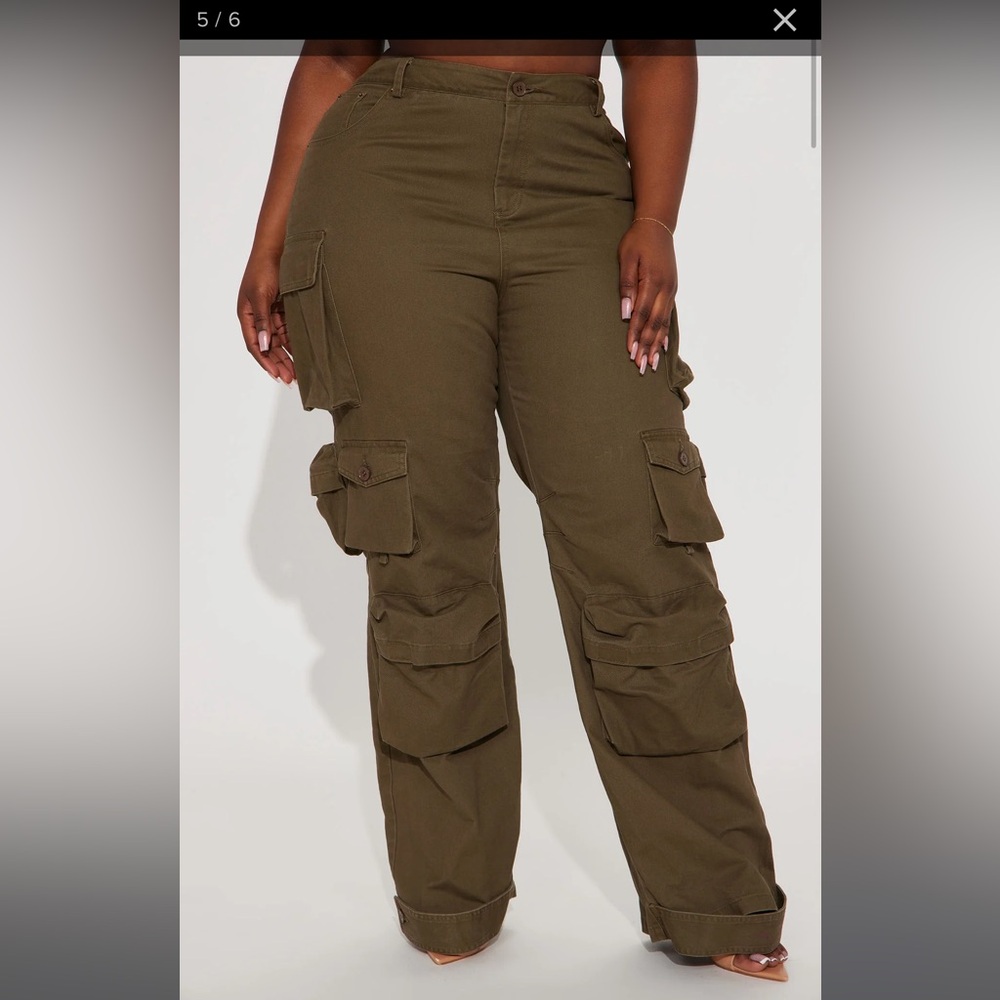 Wide leg cargo pant